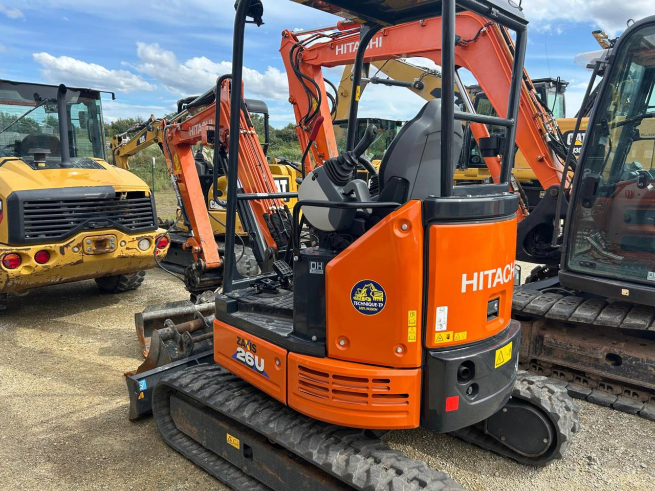 HITACHI ZX26U-6 - Escavadora de rastos: foto 4 HITACHI ZX26U-6 - Escavadora de rastos: foto 4