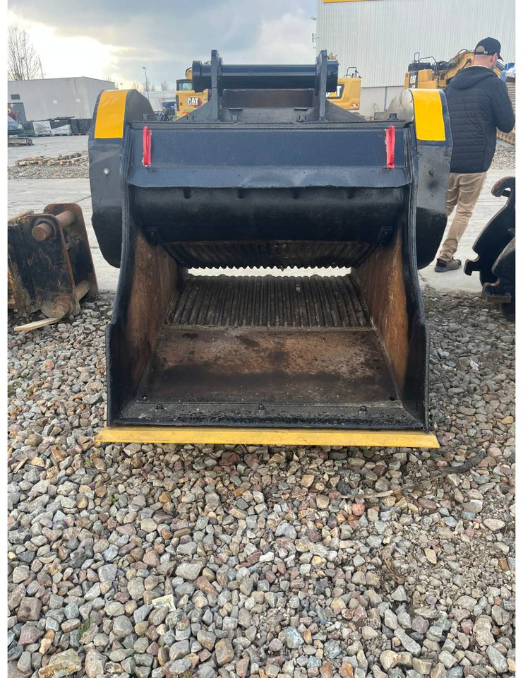 MB BF120/MB CRUSHER - Balde por Máquina de construção: foto 3 MB BF120/MB CRUSHER - Balde por Máquina de construção: foto 3