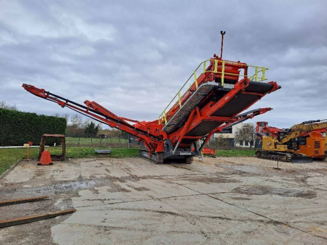 SANDVIK MINING & CONSTRUCTION QA452 - Britador: foto 5 SANDVIK MINING & CONSTRUCTION QA452 - Britador: foto 5