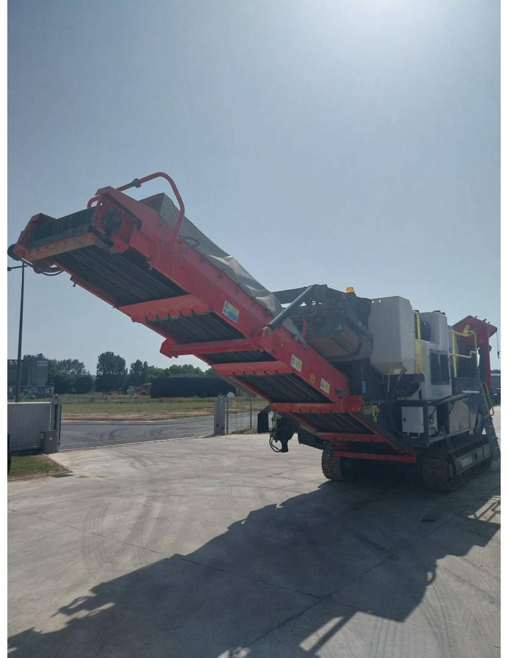 SANDVIK MINING & CONSTRUCTION QJ241 - Britador: foto 1 SANDVIK MINING & CONSTRUCTION QJ241 - Britador: foto 1