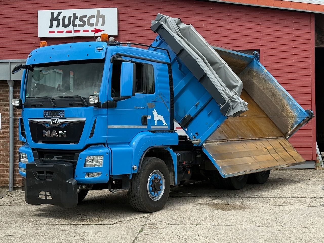 MAN TGS 26.470BL 6x6H, el. Plane, Bordm, Schneepl. - Camião basculante: foto 1 MAN TGS 26.470BL 6x6H, el. Plane, Bordm, Schneepl. - Camião basculante: foto 1