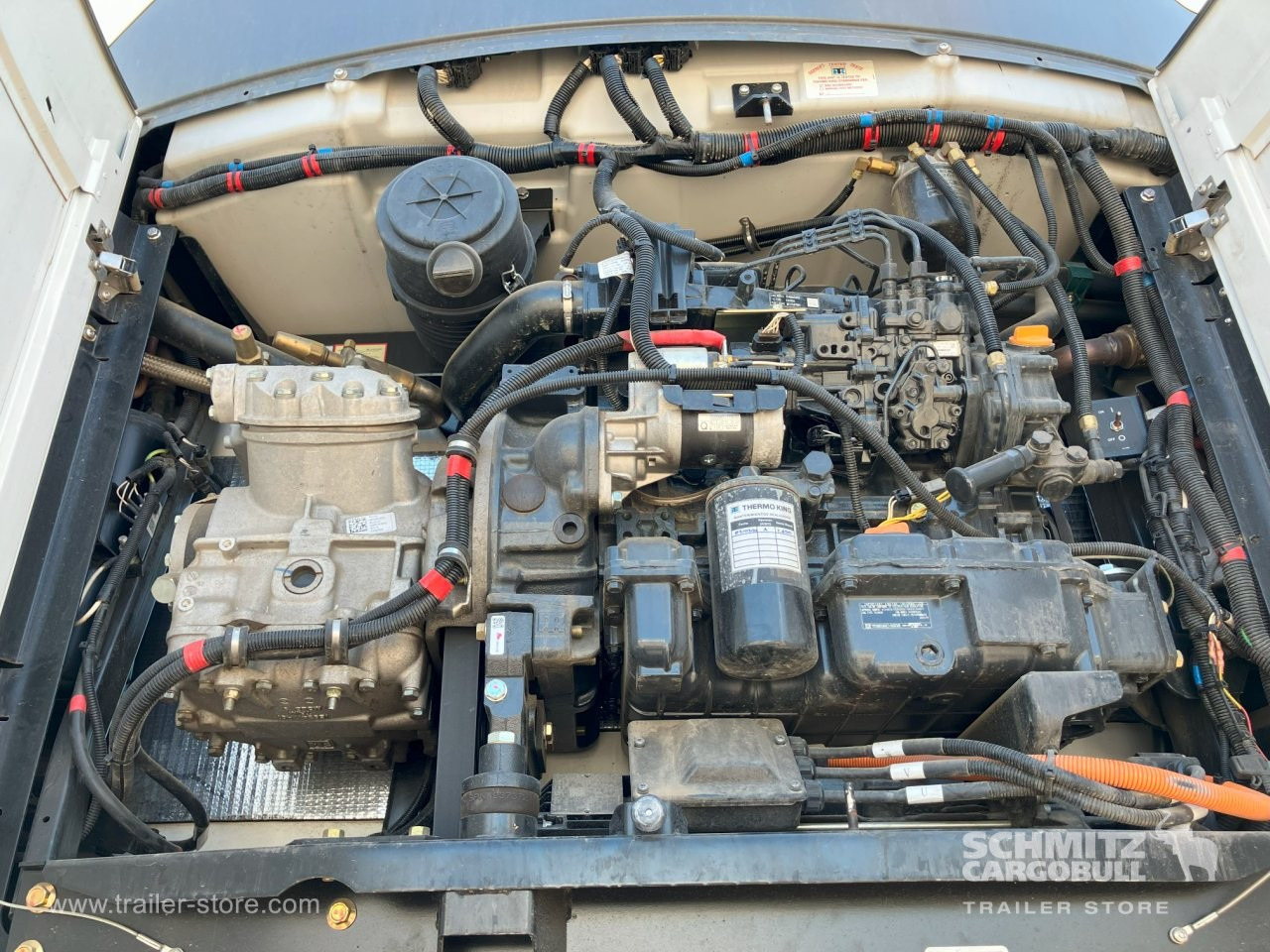 SCHMITZ Semiremolque Frigo Standard Double deck - Semi-reboque isotérmico: foto 5 SCHMITZ Semiremolque Frigo Standard Double deck - Semi-reboque isotérmico: foto 5