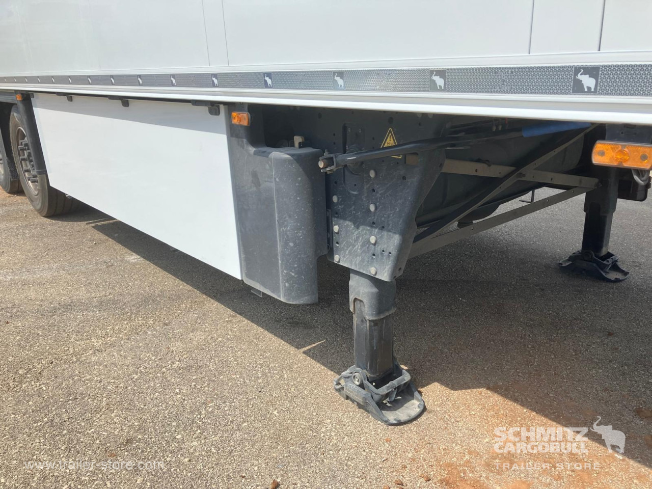 SCHMITZ Semiremolque Frigo Standard Double deck - Semi-reboque isotérmico: foto 2 SCHMITZ Semiremolque Frigo Standard Double deck - Semi-reboque isotérmico: foto 2