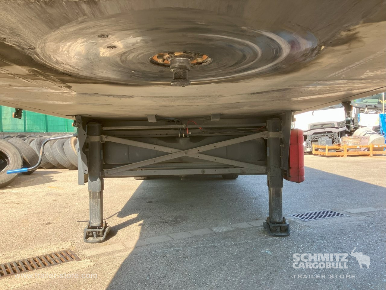 SCHMITZ Semiremolque Frigo Standard Double deck - Semi-reboque isotérmico: foto 4 SCHMITZ Semiremolque Frigo Standard Double deck - Semi-reboque isotérmico: foto 4