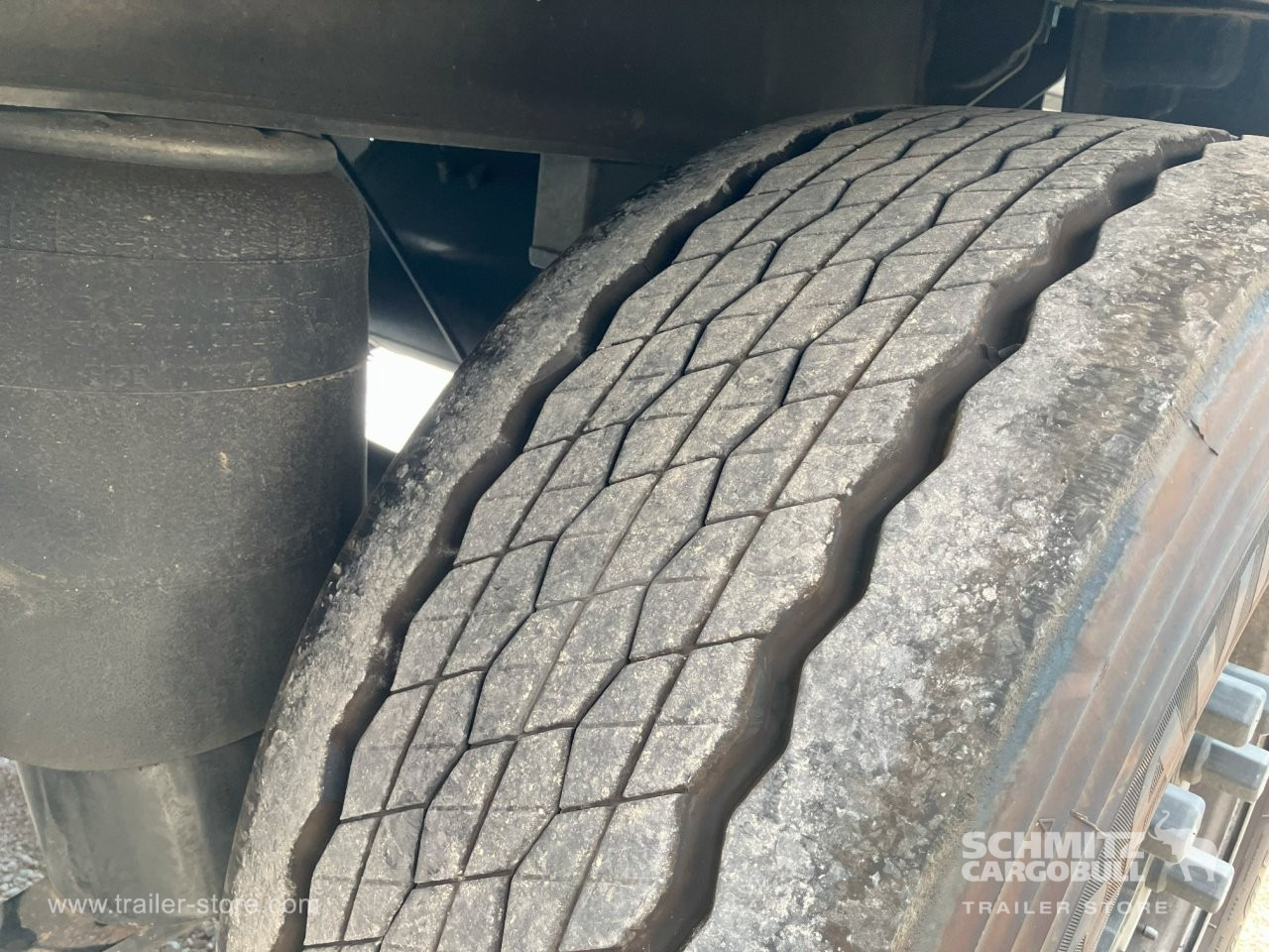 SCHMITZ Semiremolque Frigo Standard - Semi-reboque isotérmico: foto 5 SCHMITZ Semiremolque Frigo Standard - Semi-reboque isotérmico: foto 5
