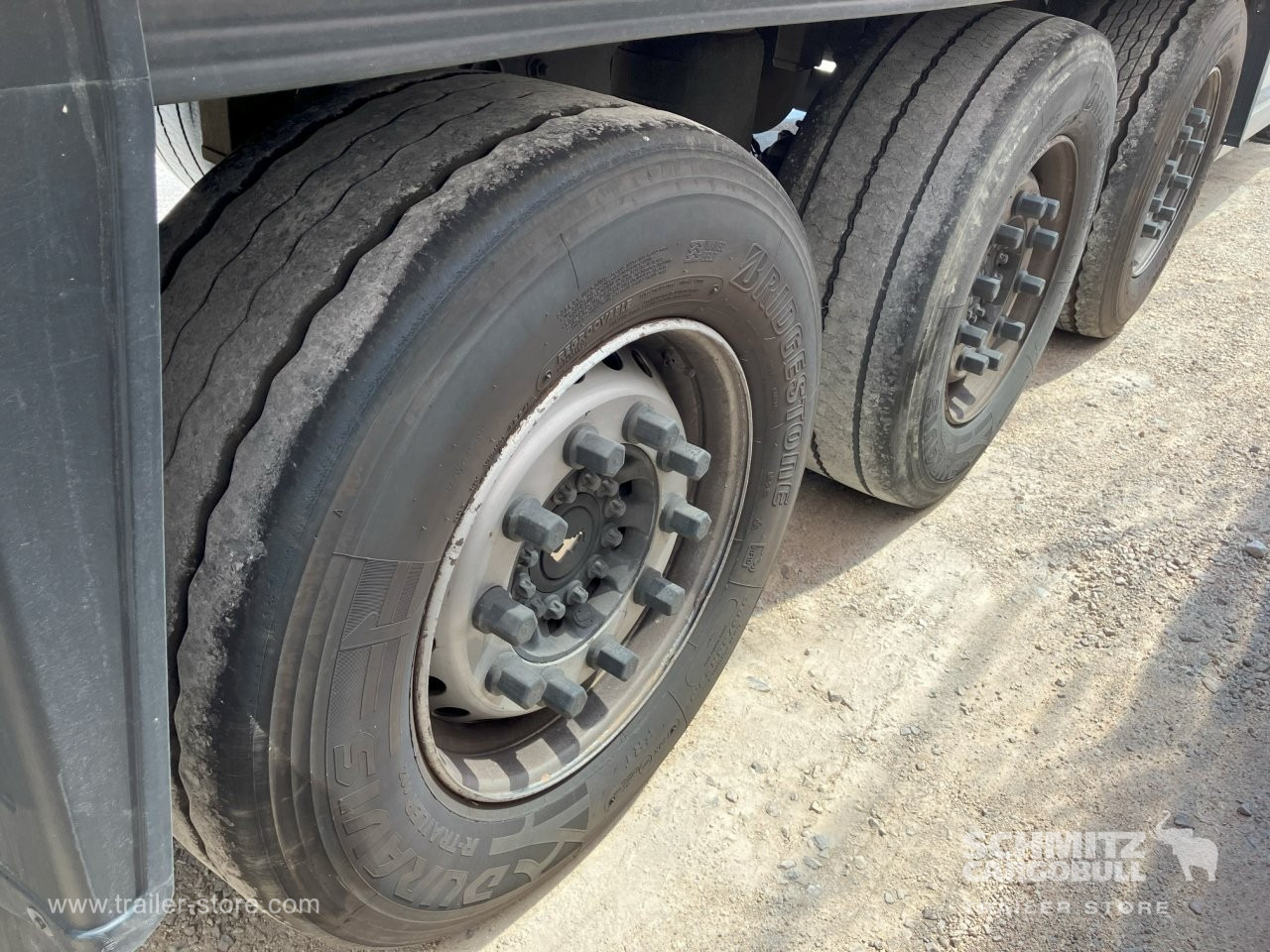 SCHMITZ Semiremolque Frigo Standard - Semi-reboque isotérmico: foto 2 SCHMITZ Semiremolque Frigo Standard - Semi-reboque isotérmico: foto 2