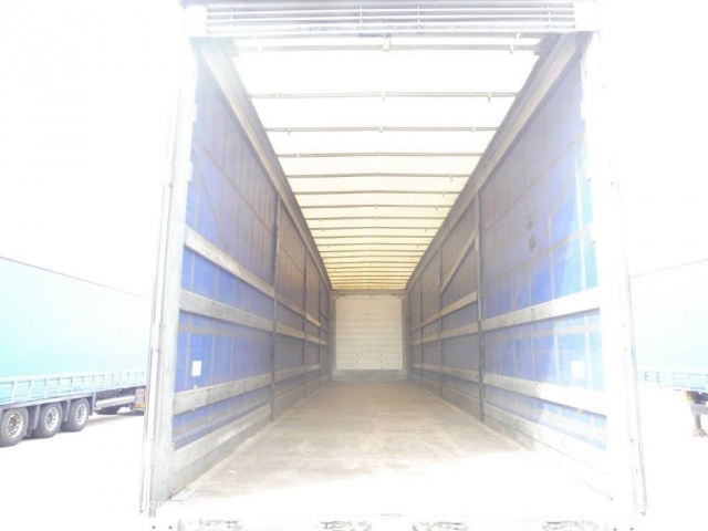 Schmitz Cargobull Curtainsider Mega - Semi-reboque de lona: foto 5 Schmitz Cargobull Curtainsider Mega - Semi-reboque de lona: foto 5