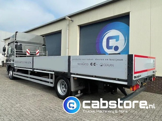 DAF CF 85 .360 4x2 Euro 5 - Open laadbak - Bouwjaar 2012 - Kooi-aap meeneemheftruck - Camião de caixa aberta/ Plataforma: foto 5 DAF CF 85 .360 4x2 Euro 5 - Open laadbak - Bouwjaar 2012 - Kooi-aap meeneemheftruck - Camião de caixa aberta/ Plataforma: foto 5