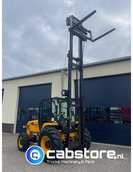 JCB 930 Off-Road forklift - Ruwterrein heftruck -Bouwjaar 2008 - 4x4 - 4WD - Side shift - Vorkverstelling - 550 cm hefhoogte - Empilhador todo-o-terreno: foto 4 JCB 930 Off-Road forklift - Ruwterrein heftruck -Bouwjaar 2008 - 4x4 - 4WD - Side shift - Vorkverstelling - 550 cm hefhoogte - Empilhador todo-o-terreno: foto 4