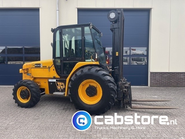 JCB 930 Off-Road forklift - Ruwterrein heftruck -Bouwjaar 2008 - 4x4 - 4WD - Side shift - Vorkverstelling - 550 cm hefhoogte - Empilhador todo-o-terreno: foto 1 JCB 930 Off-Road forklift - Ruwterrein heftruck -Bouwjaar 2008 - 4x4 - 4WD - Side shift - Vorkverstelling - 550 cm hefhoogte - Empilhador todo-o-terreno: foto 1