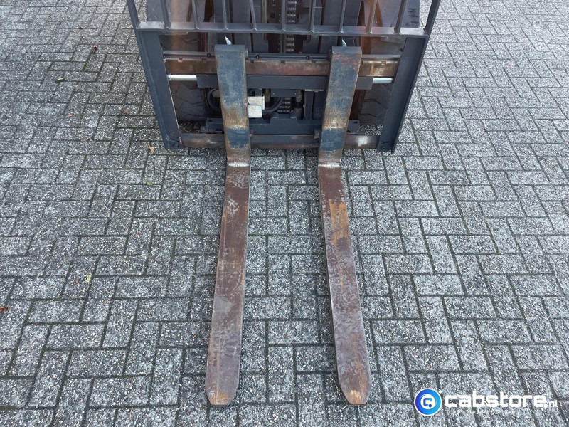 Linde H35D-02 Heftruck - Bouwjaar 2013 - Draaiuren 6892 - Diesel - Side Shift - Freelift - Doorrij hoogte 217 cm !! - Empilhadeira a diesel: foto 5 Linde H35D-02 Heftruck - Bouwjaar 2013 - Draaiuren 6892 - Diesel - Side Shift - Freelift - Doorrij hoogte 217 cm !! - Empilhadeira a diesel: foto 5