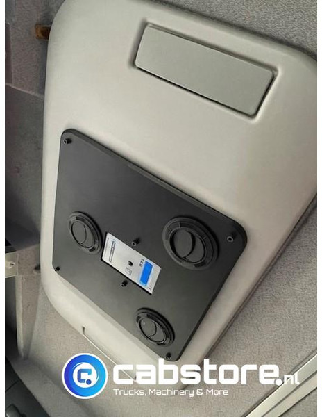 Camião com sistema de cabo, Camião grua MAN TGA 41.440 8X4 BB Palfinger Epsilon Z-Kraan bouwjaar 2011 + NCH 30 Ton's Kabel-containersyteem - Handgeschakeld - Bouwjaar 2007 - Km 582.782: foto 15