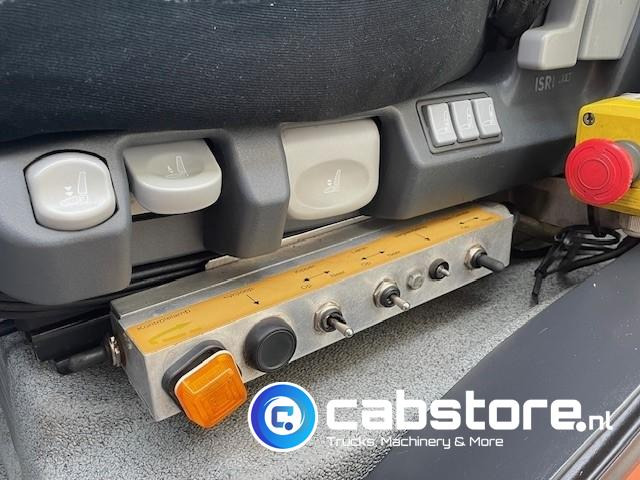 Camião com sistema de cabo, Camião grua MAN TGA 41.440 8X4 BB Palfinger Epsilon Z-Kraan bouwjaar 2011 + NCH 30 Ton's Kabel-containersyteem - Handgeschakeld - Bouwjaar 2007 - Km 582.782: foto 18