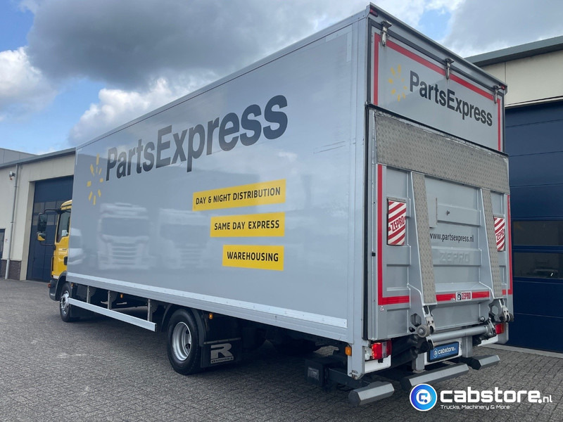 MAN TGL 12.180 4x2 Euro 6 Bakwagen MAN TGL 12.180 Bakwagen Euro 6 - Bouwjaar 2016 - Km 394.831 - Laadklep - Good condition - Camião furgão: foto 3 MAN TGL 12.180 4x2 Euro 6 Bakwagen MAN TGL 12.180 Bakwagen Euro 6 - Bouwjaar 2016 - Km 394.831 - Laadklep - Good condition - Camião furgão: foto 3