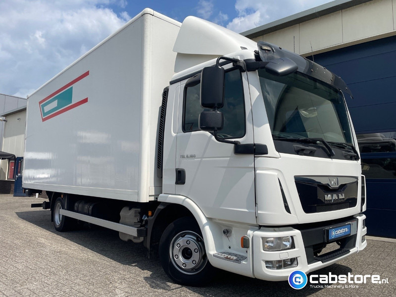 MAN TGL 8.180 4X2 BL Euro 6 - Bakwagen - Bouwjaar 2014 - Laadklep - 3 zitplaatsen - Km 432.134 - Camião furgão: foto 1 MAN TGL 8.180 4X2 BL Euro 6 - Bakwagen - Bouwjaar 2014 - Laadklep - 3 zitplaatsen - Km 432.134 - Camião furgão: foto 1