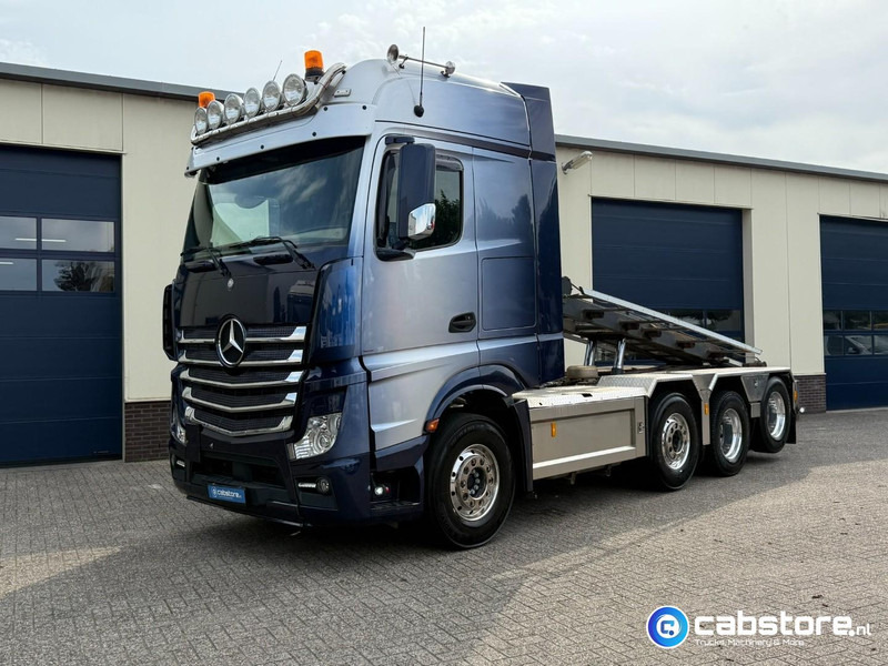 Mercedes-Benz ACTROS 3663 Euro 6 - 8x2 - RETARDER - Bouwjaar 09-2017 - 30 Ton's Container Kabelsysteem - Km 476.892 - Good condition - Camião com sistema de cabo: foto 2 Mercedes-Benz ACTROS 3663 Euro 6 - 8x2 - RETARDER - Bouwjaar 09-2017 - 30 Ton's Container Kabelsysteem - Km 476.892 - Good condition - Camião com sistema de cabo: foto 2