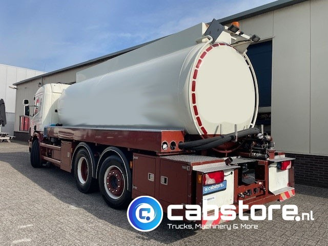 Scania P 380 B 6X2*4 HNA - RETARDER - Tankwagen olie - Olietank - ADR - 16.920 liter - Bouwjaar 2007 - Km 881.924 - Caminhão tanque: foto 3 Scania P 380 B 6X2*4 HNA - RETARDER - Tankwagen olie - Olietank - ADR - 16.920 liter - Bouwjaar 2007 - Km 881.924 - Caminhão tanque: foto 3