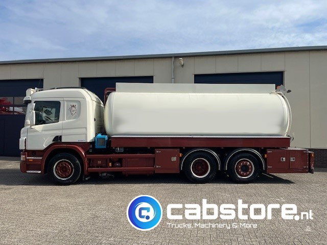 Scania P 380 B 6X2*4 HNA - RETARDER - Tankwagen olie - Olietank - ADR - 16.920 liter - Bouwjaar 2007 - Km 881.924 - Caminhão tanque: foto 5 Scania P 380 B 6X2*4 HNA - RETARDER - Tankwagen olie - Olietank - ADR - 16.920 liter - Bouwjaar 2007 - Km 881.924 - Caminhão tanque: foto 5