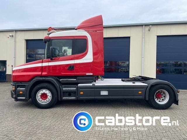 Scania T 124 GA 4X2 NA 420 Euro 3 Torpedo - Bouwjaar 2004 - km 1.186.014 - RETARDER - CT19 Cabine - Hydrauliek unit - Handgeschakelde versnellingsbak - Tractor: foto 5 Scania T 124 GA 4X2 NA 420 Euro 3 Torpedo - Bouwjaar 2004 - km 1.186.014 - RETARDER - CT19 Cabine - Hydrauliek unit - Handgeschakelde versnellingsbak - Tractor: foto 5