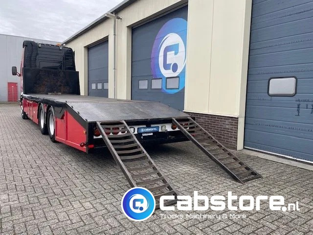 Volvo FH 12.460 6x2R Euro 3 - Oprijwagen - Machinetransporter - Year 2002 - APK tot 11-2025 - MANUAL - NL Truck - Camião transporte de veículos: foto 4 Volvo FH 12.460 6x2R Euro 3 - Oprijwagen - Machinetransporter - Year 2002 - APK tot 11-2025 - MANUAL - NL Truck - Camião transporte de veículos: foto 4