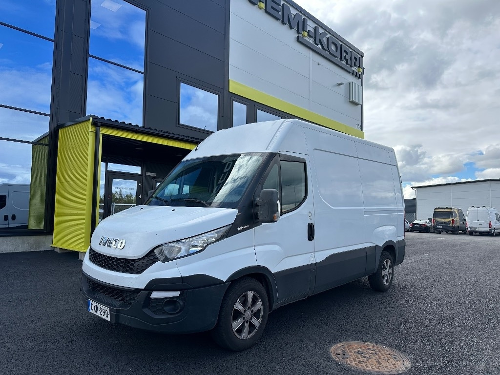 Iveco Daily 35S13 10m3 - Furgão: foto 1 Iveco Daily 35S13 10m3 - Furgão: foto 1