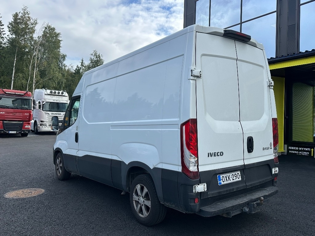 Iveco Daily 35S13 10m3 - Furgão: foto 4 Iveco Daily 35S13 10m3 - Furgão: foto 4