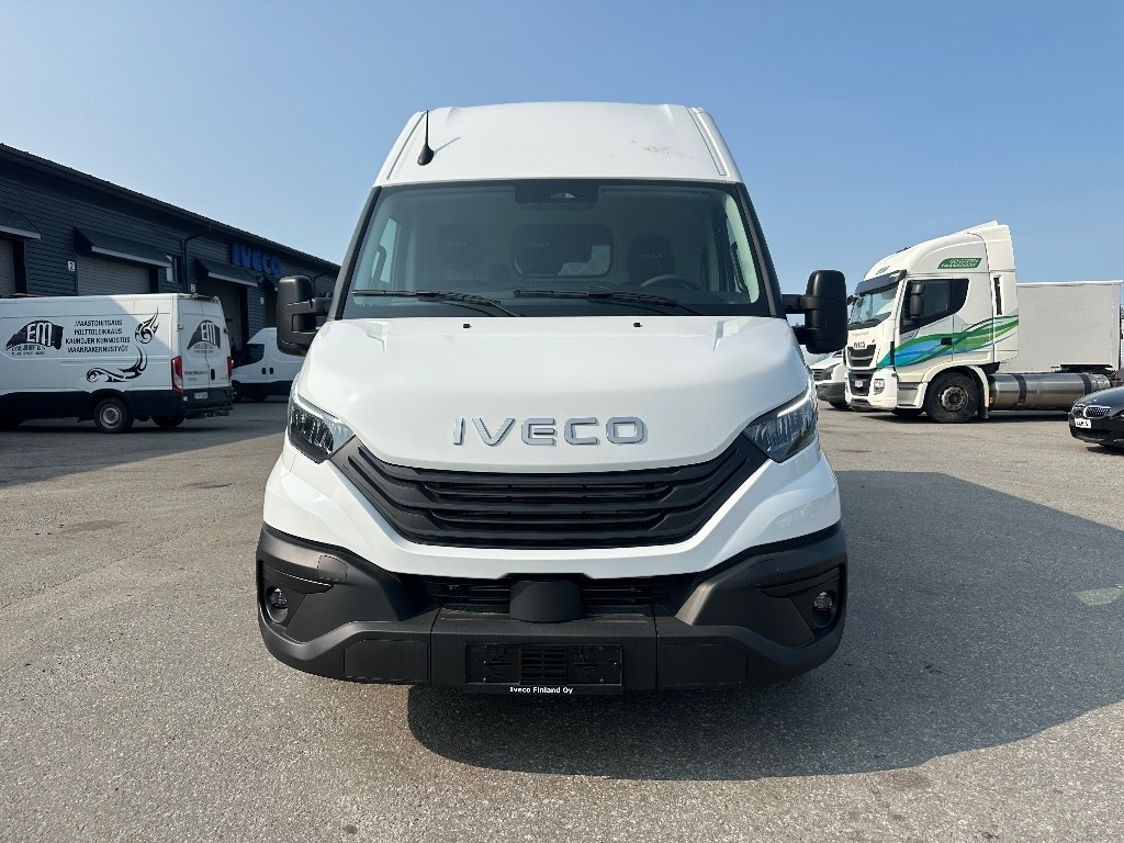 Iveco Daily 35S16A8 12m3 - Furgão: foto 2 Iveco Daily 35S16A8 12m3 - Furgão: foto 2