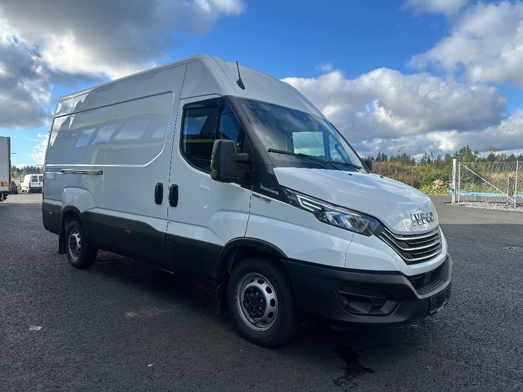 Iveco Daily 35S16A8 12m3 k-auto - Furgão: foto 3 Iveco Daily 35S16A8 12m3 k-auto - Furgão: foto 3