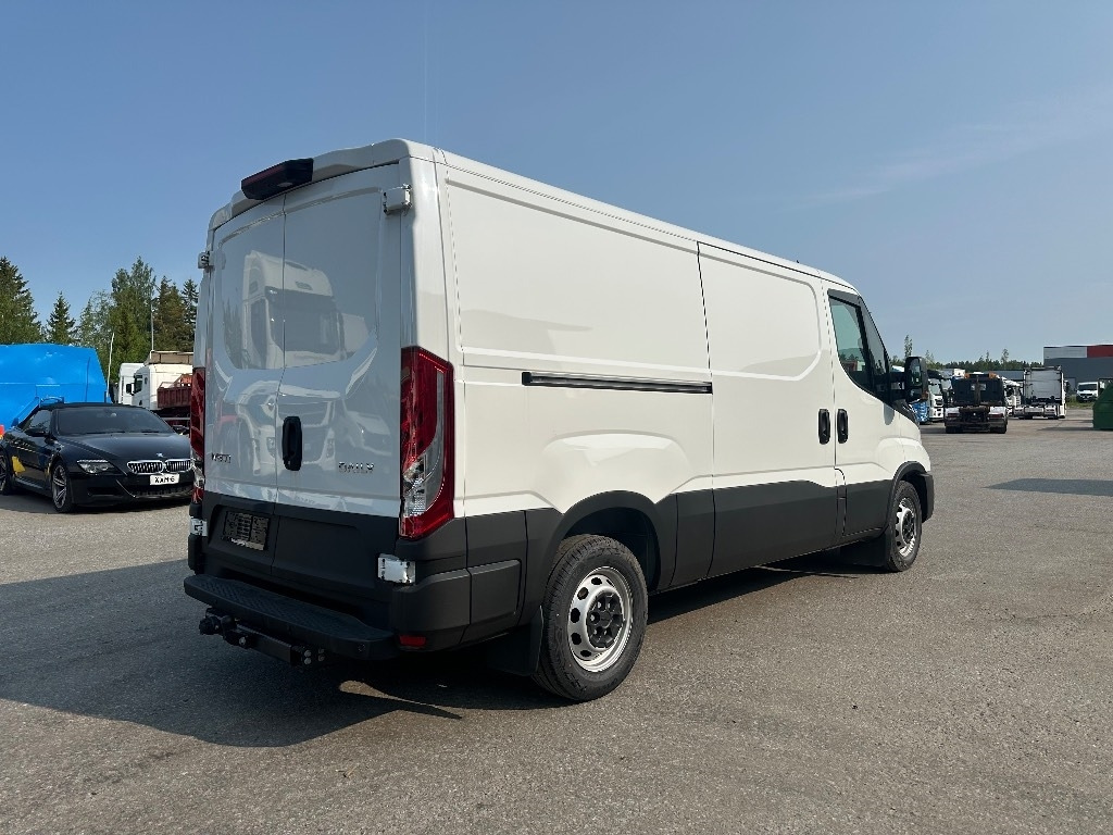 Iveco Daily 35S16A8 9m3 - Furgão: foto 3 Iveco Daily 35S16A8 9m3 - Furgão: foto 3