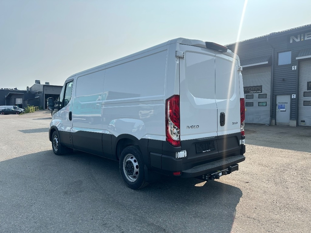 Iveco Daily 35S16A8 9m3 - Furgão: foto 4 Iveco Daily 35S16A8 9m3 - Furgão: foto 4