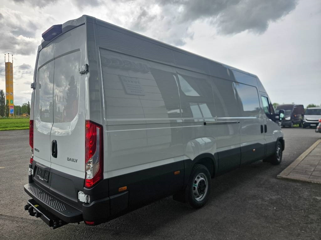 Iveco Daily 35S16A8 - Furgão: foto 3 Iveco Daily 35S16A8 - Furgão: foto 3