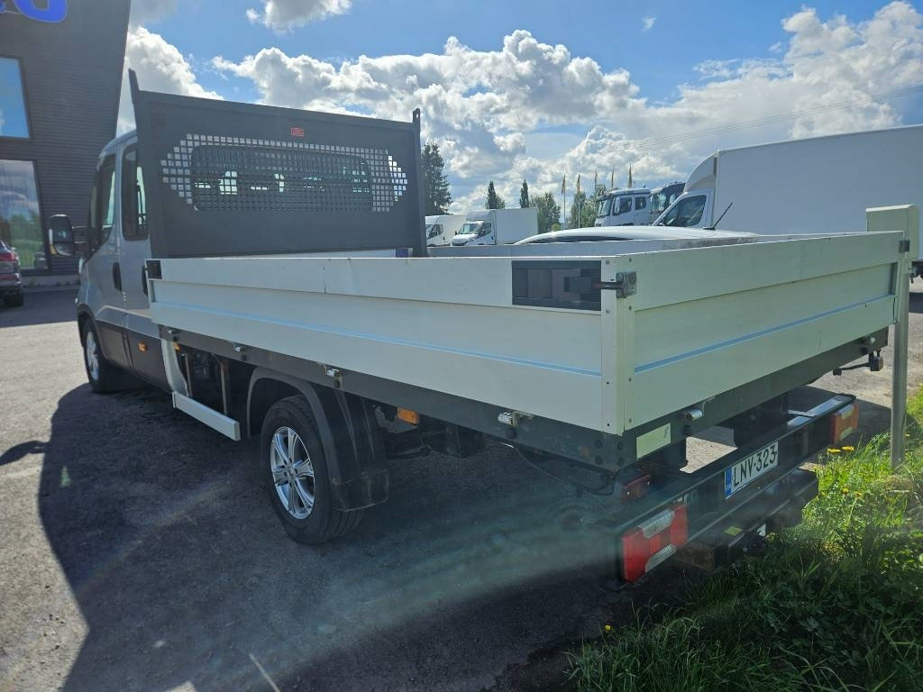 Iveco Daily 35S18, 7hlö kevyt ka - Carrinha de caixa aberta, Carrinha cabine dupla: foto 5 Iveco Daily 35S18, 7hlö kevyt ka - Carrinha de caixa aberta, Carrinha cabine dupla: foto 5