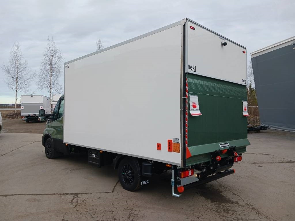 Iveco Daily 35S18A8  - Furgão: foto 3 Iveco Daily 35S18A8  - Furgão: foto 3