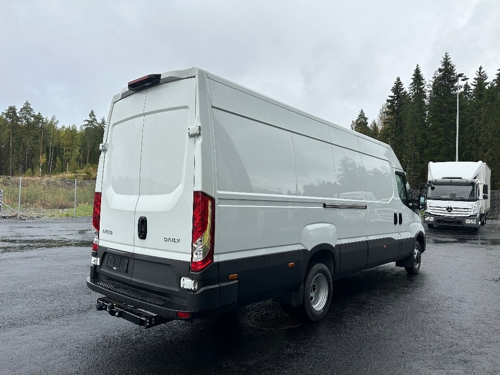 Iveco Daily 50C18A8 16m3 - Furgão: foto 4 Iveco Daily 50C18A8 16m3 - Furgão: foto 4