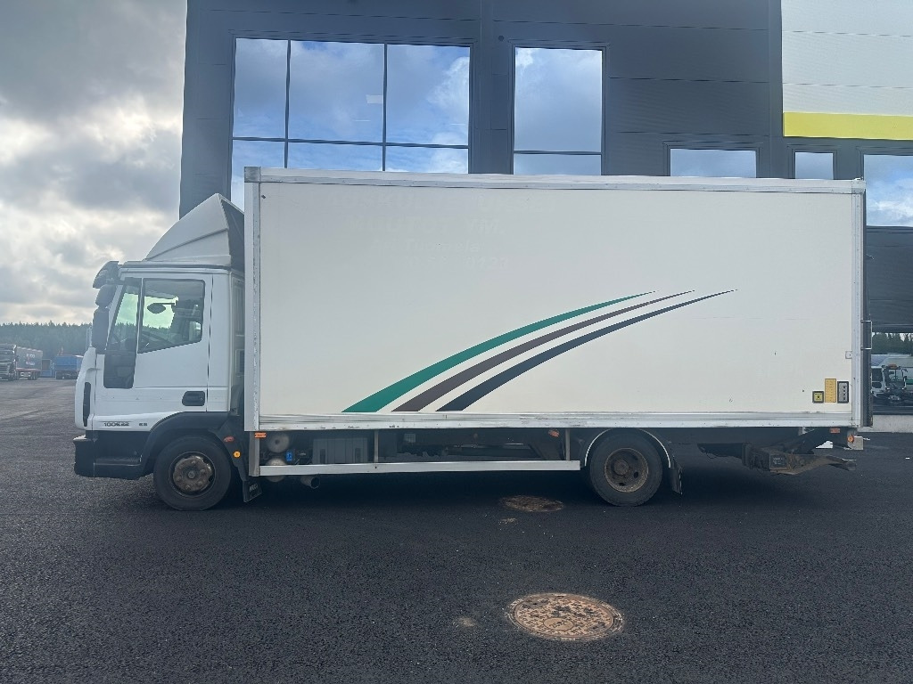 Iveco Eurocargo 100 E22 - Camião furgão: foto 5 Iveco Eurocargo 100 E22 - Camião furgão: foto 5