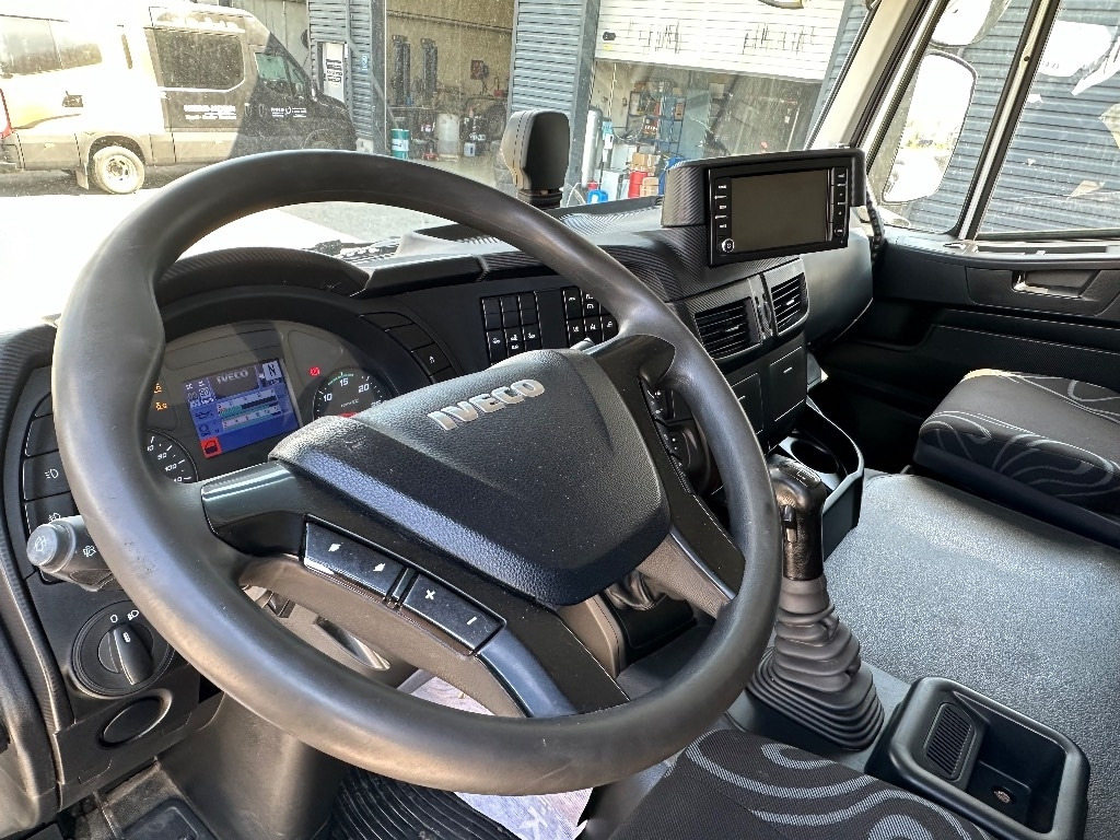 Camião polibenne Iveco Stralis 260S33 6x2*4 CNG: foto 18