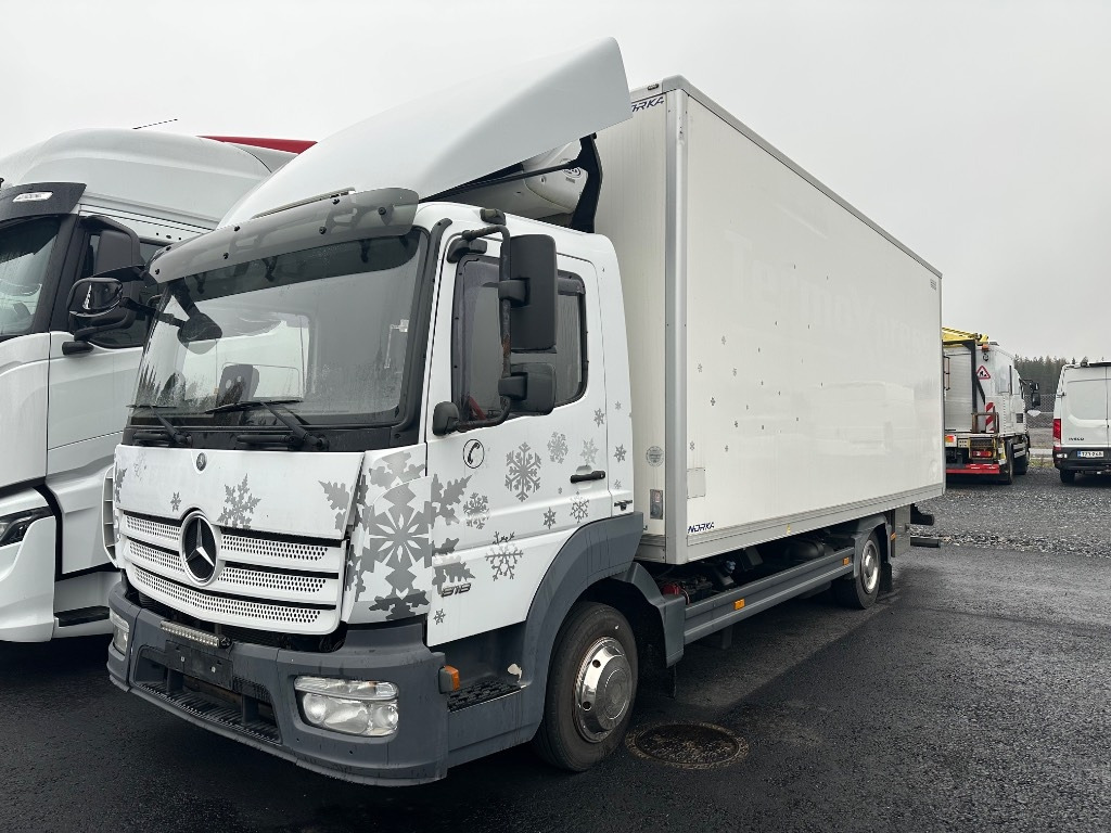Mercedes-Benz Atego 818 - Camião frigorífico: foto 1 Mercedes-Benz Atego 818 - Camião frigorífico: foto 1
