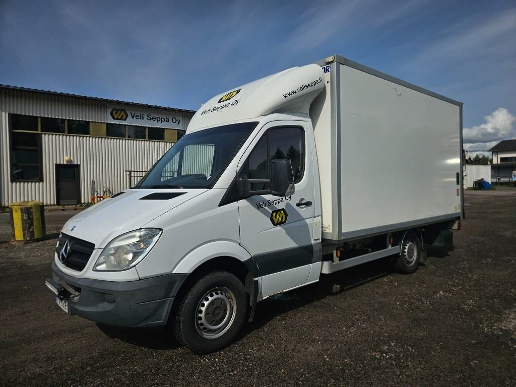 Mercedes-Benz Sprinter 316 CDI B-kortilla ajettava - Carrinha de contentor: foto 1 Mercedes-Benz Sprinter 316 CDI B-kortilla ajettava - Carrinha de contentor: foto 1