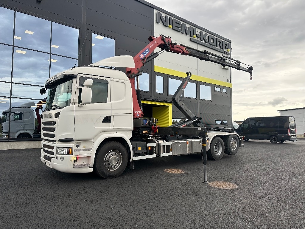 Scania G450 6x2*4 HMF 2120 - Camião grua: foto 1 Scania G450 6x2*4 HMF 2120 - Camião grua: foto 1