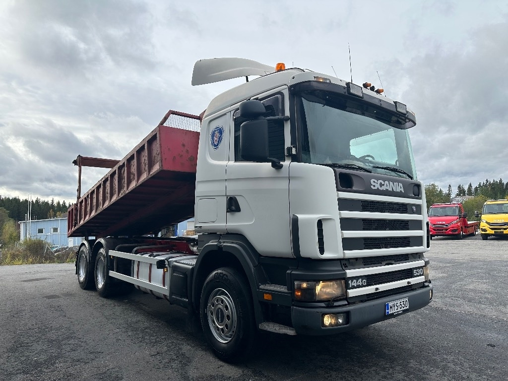 Scania R144 530 6X4 - Camião basculante: foto 3 Scania R144 530 6X4 - Camião basculante: foto 3