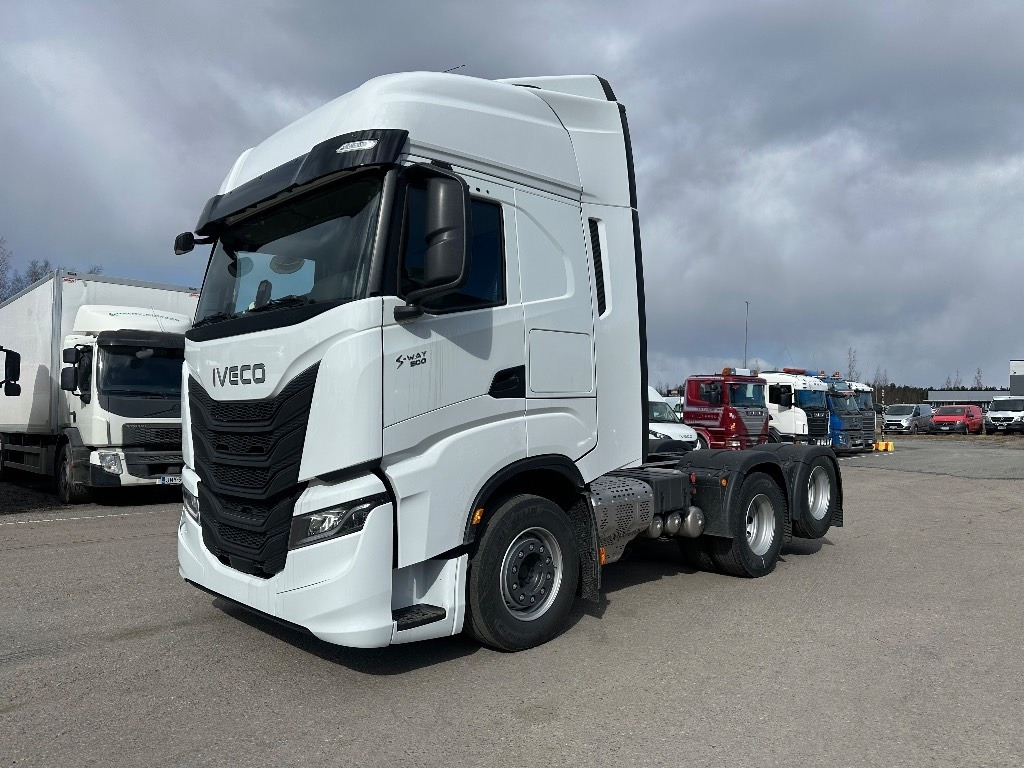 Iveco S-Way AS440S500 UUSI MALLI my 24 - Tractor: foto 1 Iveco S-Way AS440S500 UUSI MALLI my 24 - Tractor: foto 1