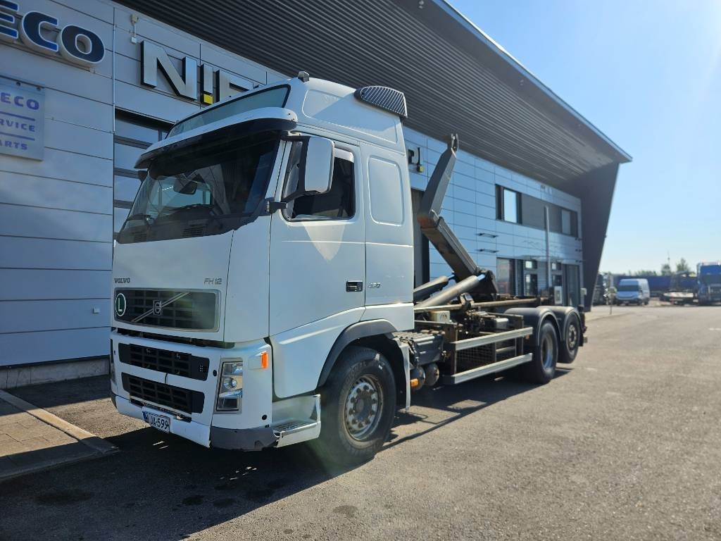 Volvo FH12 460 - Camião polibenne: foto 1 Volvo FH12 460 - Camião polibenne: foto 1