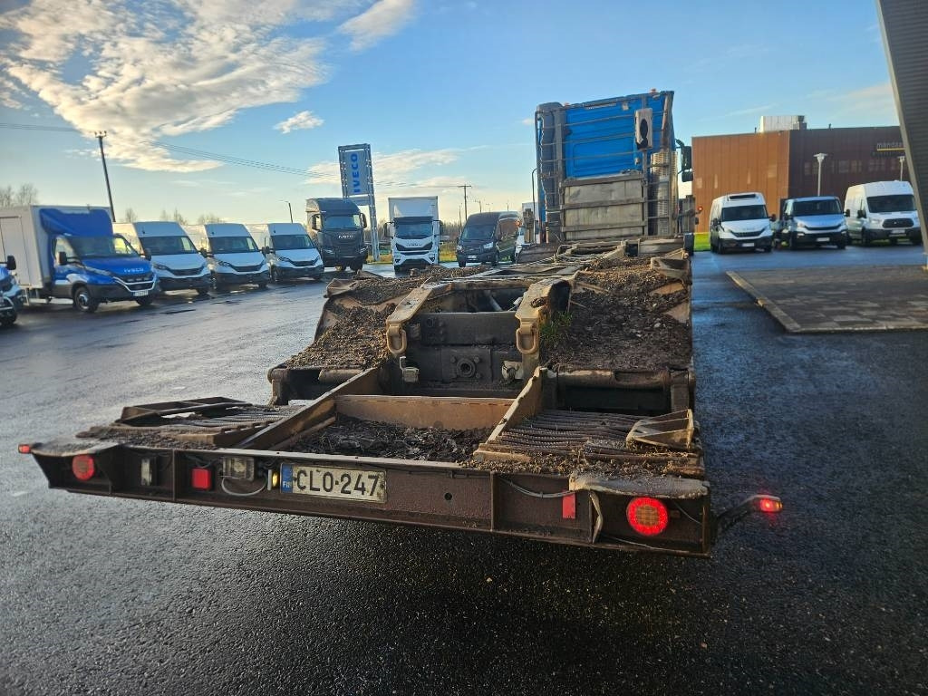 Volvo FH12 8x4 - Camião de transporte de madeira: foto 4 Volvo FH12 8x4 - Camião de transporte de madeira: foto 4