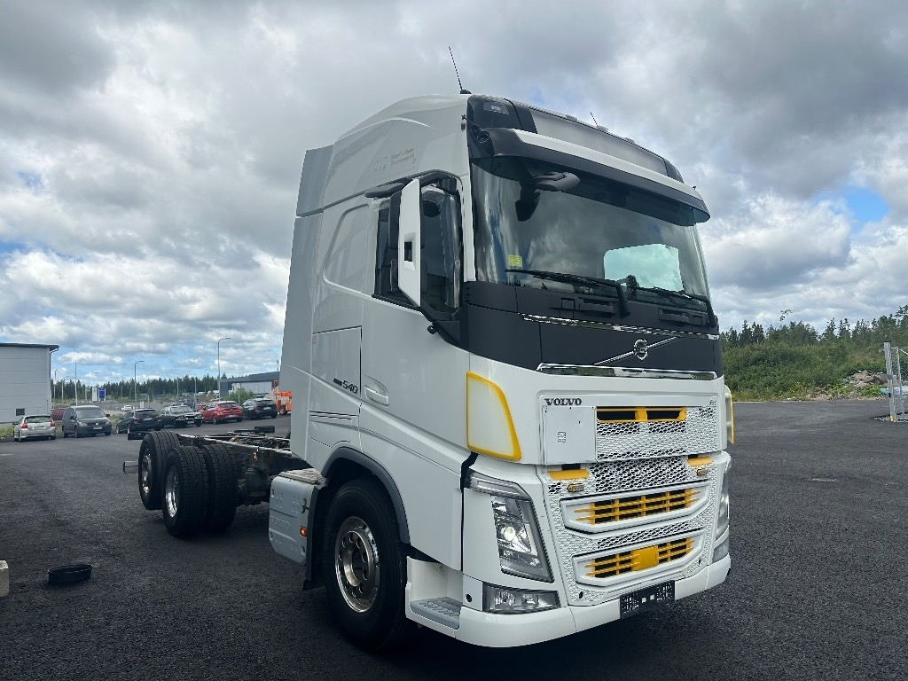 Volvo FH13 540 6x2*4 - Camião chassi: foto 2 Volvo FH13 540 6x2*4 - Camião chassi: foto 2