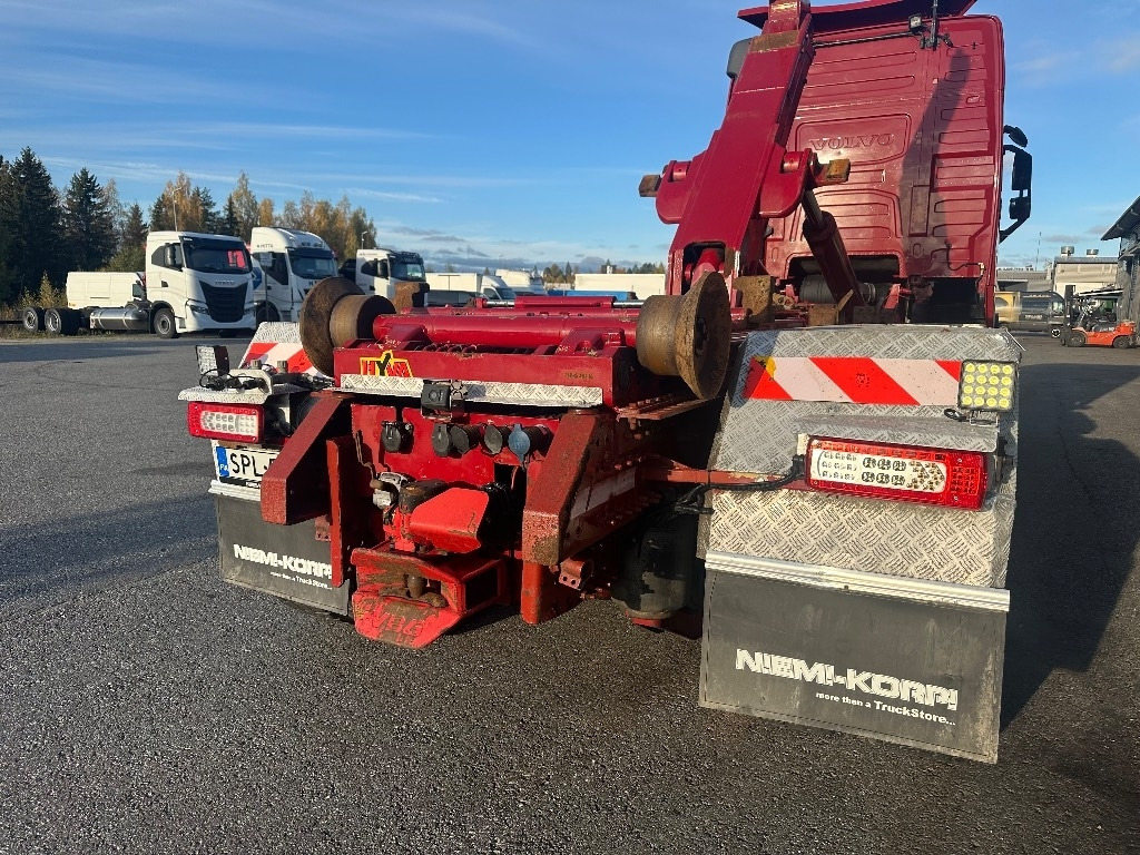Volvo FH13 540 6x4 - Camião polibenne: foto 5 Volvo FH13 540 6x4 - Camião polibenne: foto 5