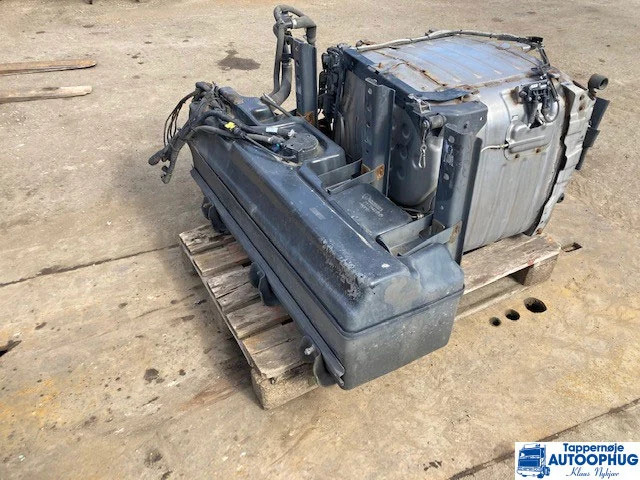 Scania 2173142 Adblue tank - Tanque para AdBlue por Camião: foto 1 Scania 2173142 Adblue tank - Tanque para AdBlue por Camião: foto 1