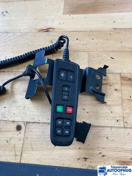 Scania 2675008 , 1945573 Rat stamme og justering - Cabine e interior por Camião: foto 3 Scania 2675008 , 1945573 Rat stamme og justering - Cabine e interior por Camião: foto 3