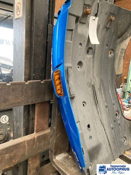 Scania Forskærm Scania 2599543 , 2334727 - Carroceria e exterior por Camião: foto 2 Scania Forskærm Scania 2599543 , 2334727 - Carroceria e exterior por Camião: foto 2