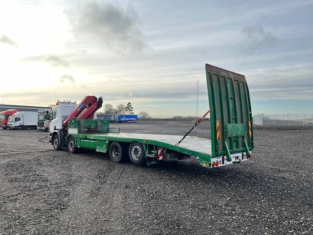 Scania P450 8X2*6 Knæklad + Kran HMF1820 – Machinetransporter - Camião transporte de veículos, Camião grua: foto 5 Scania P450 8X2*6 Knæklad + Kran HMF1820 – Machinetransporter - Camião transporte de veículos, Camião grua: foto 5