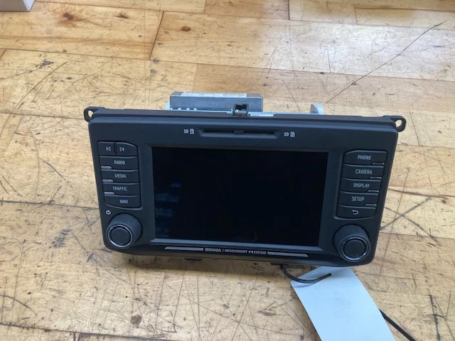 Scania Radio – Scania 3155256 – Scania 2906948 - Sistema elétrico por Camião: foto 1 Scania Radio – Scania 3155256 – Scania 2906948 - Sistema elétrico por Camião: foto 1